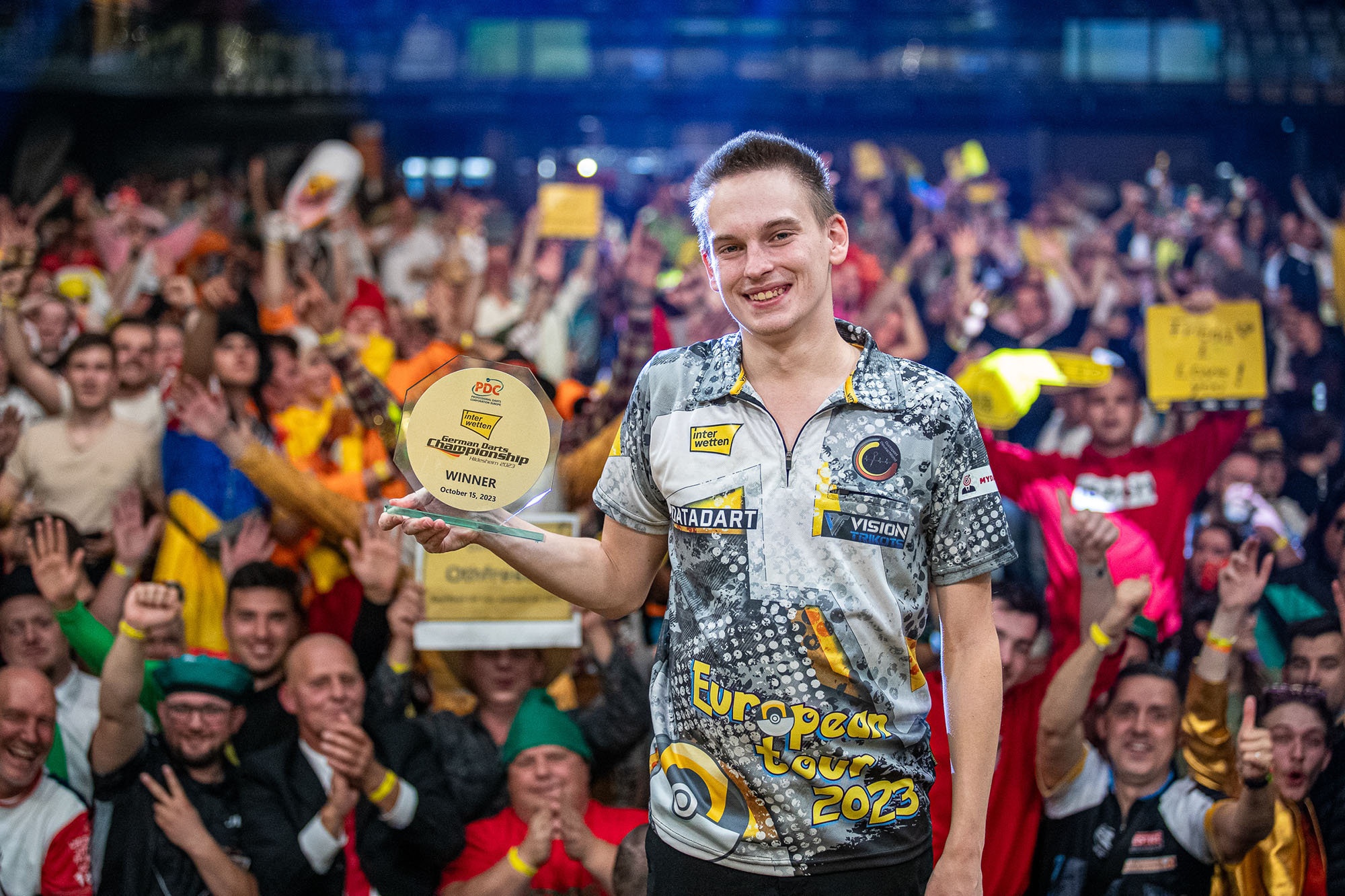 Pietreczko's darting dreams come true on historic night in Hildesheim PDC